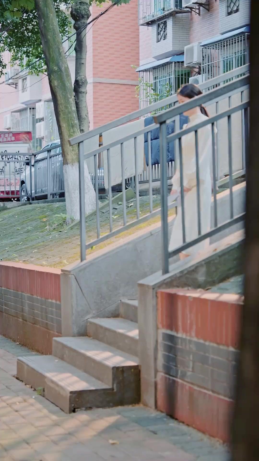 Mom Trapped, Child Avenger poster