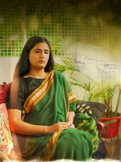 Akhiri Parchi poster